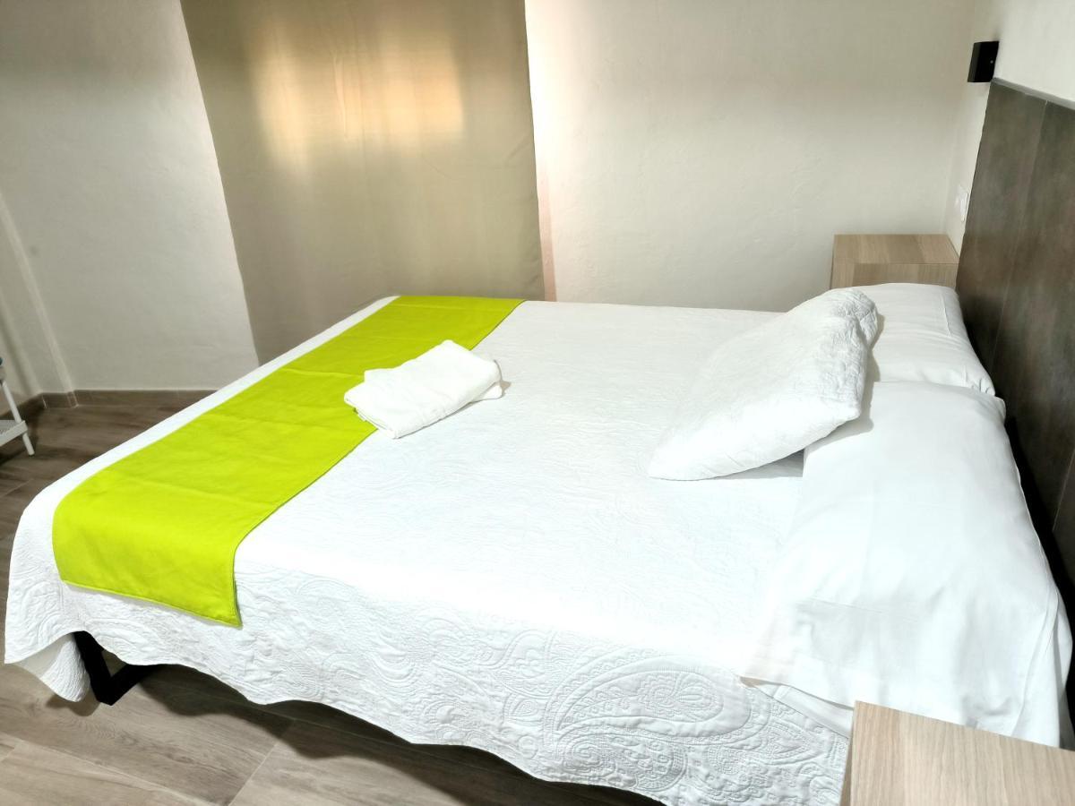 Pension Perez Montilla Sevilla Dış mekan fotoğraf