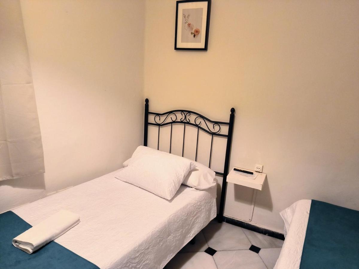 Pension Perez Montilla Sevilla Dış mekan fotoğraf