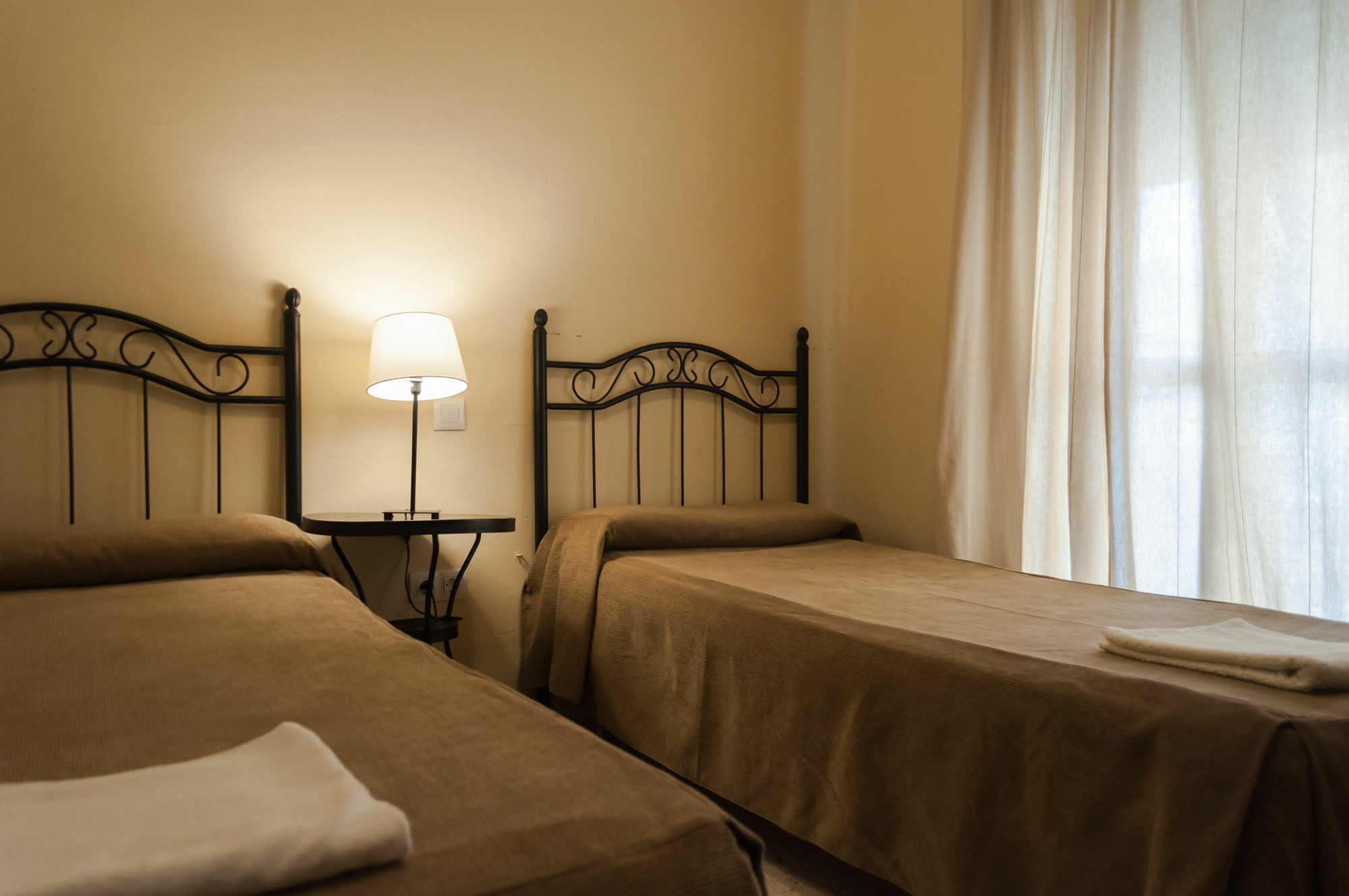 Pension Perez Montilla Sevilla Dış mekan fotoğraf